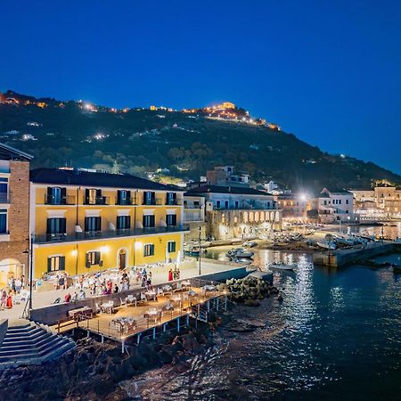 Hotel Villa Sirio サンタ・マリア・ディ・カステッラバーテ エクステリア 写真