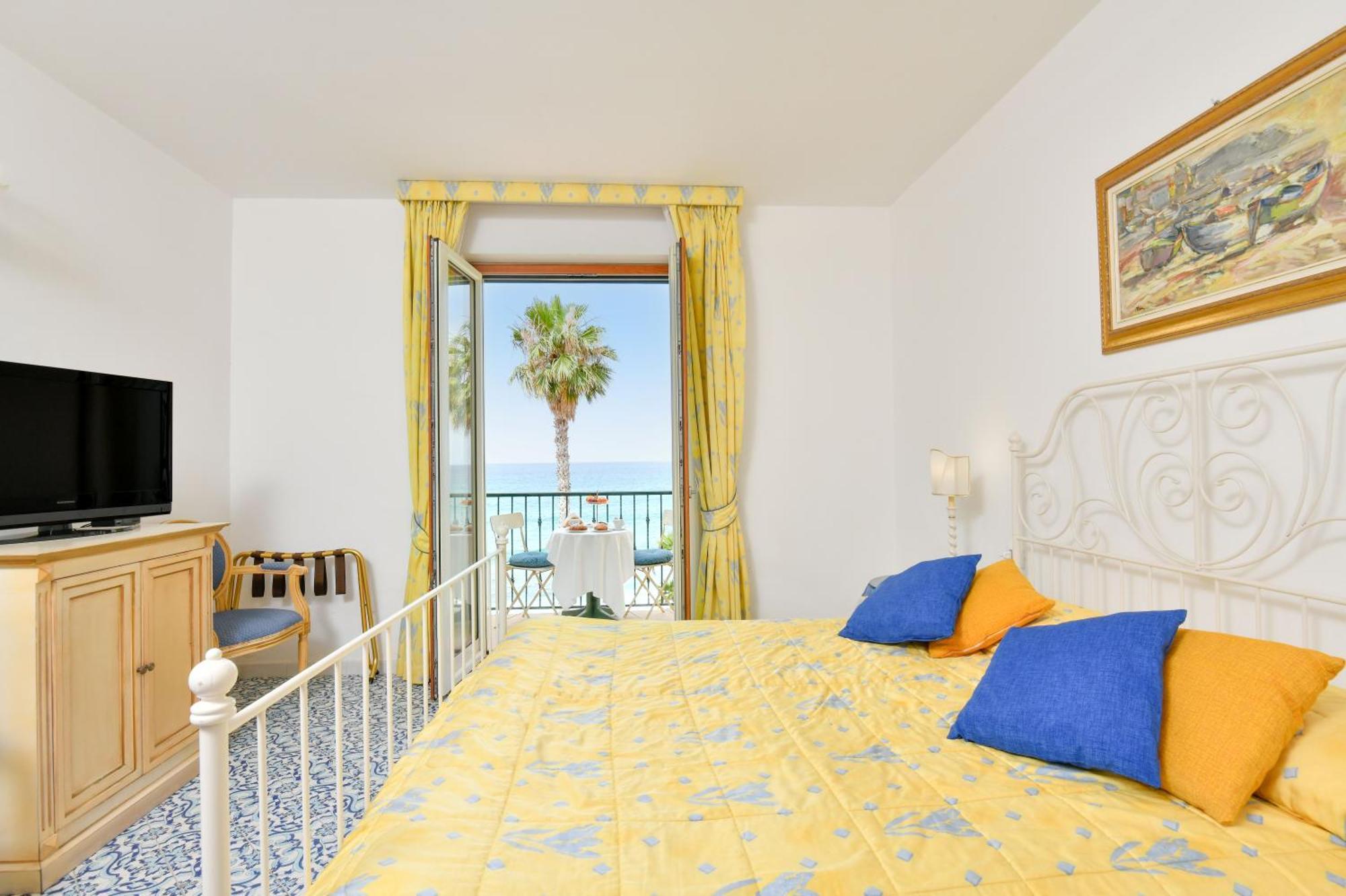 Hotel Villa Sirio サンタ・マリア・ディ・カステッラバーテ エクステリア 写真